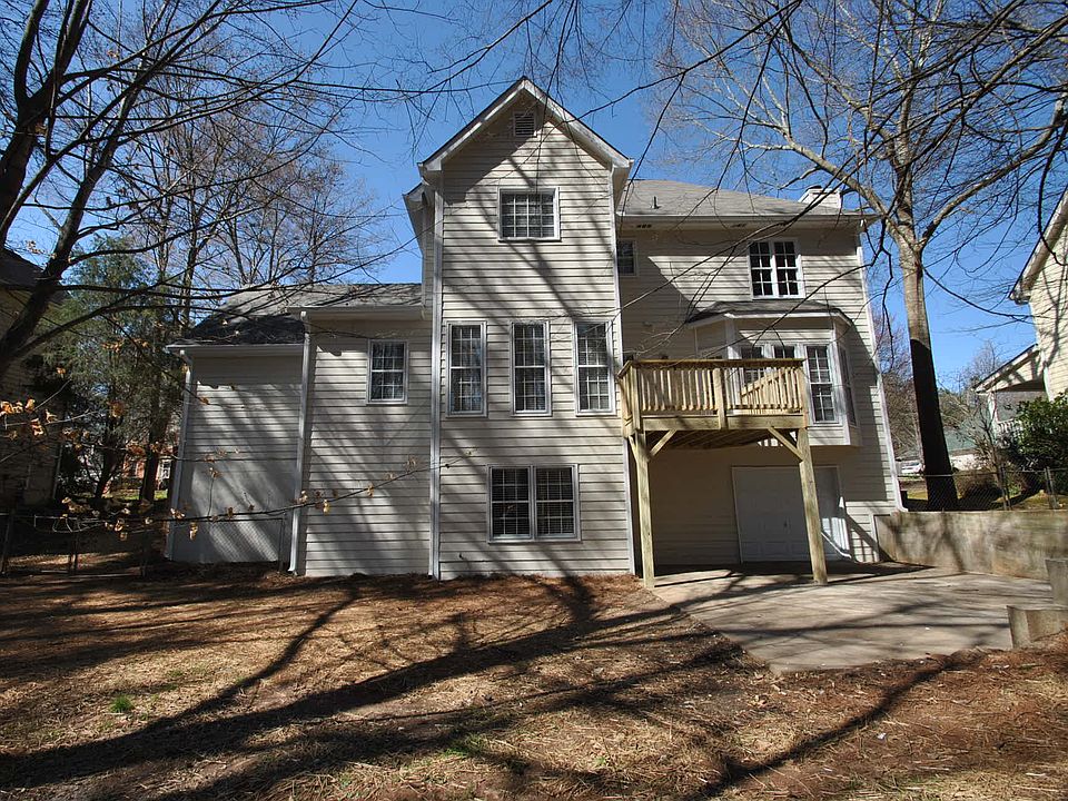 2nd image of 3552 Tree View Dr