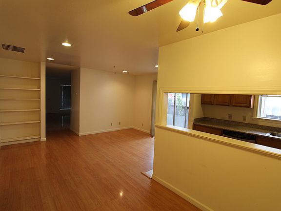 4th image of 252 Penn Way