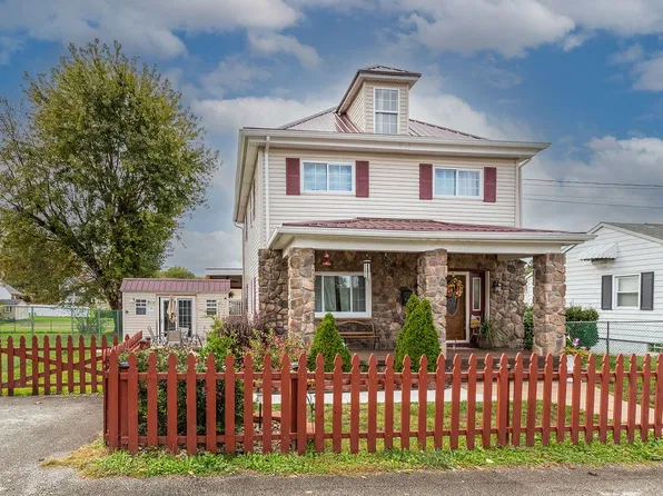 63 Virginia Ave, Uniontown, PA 15401