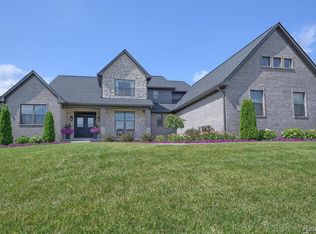 10474 Stoney Point Dr, South Lyon, MI 48178