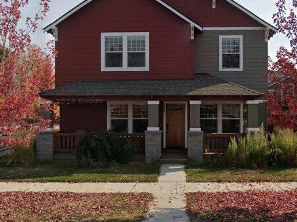 1st image of 2728 NE Black Oak Pl
