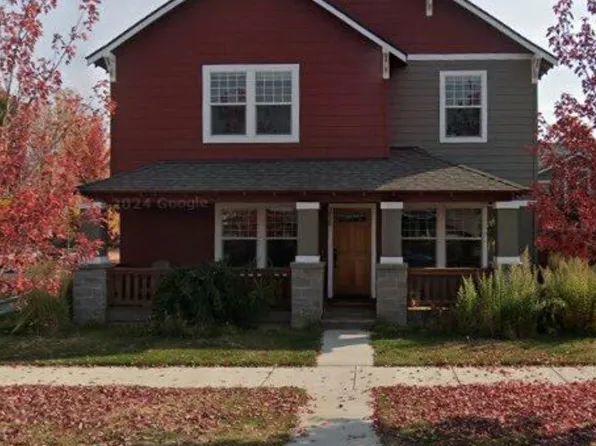 2728 NE Black Oak Pl, Bend, OR 97701