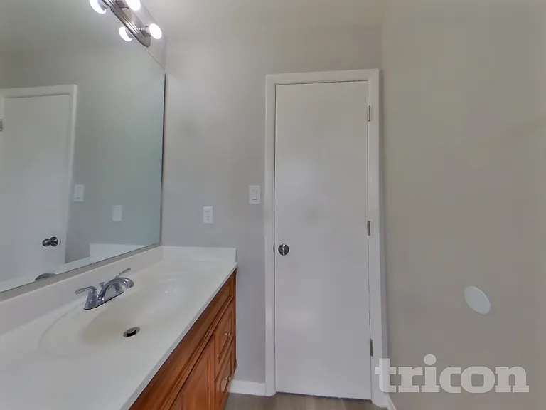 1725 Hiawatha Dr NE — Photo 14