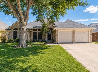 2207 Nugent Dr, Mansfield, TX 76063