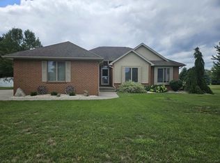 9547 Coomer St, Morenci, MI 49256