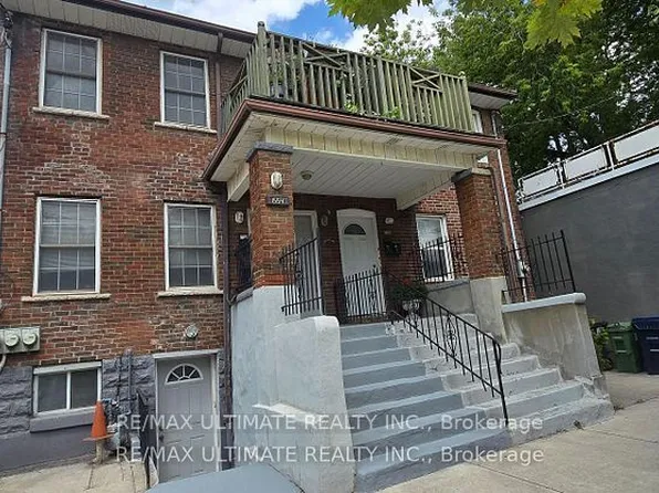 1554 Queen St E, Toronto, ON M4L 1E8