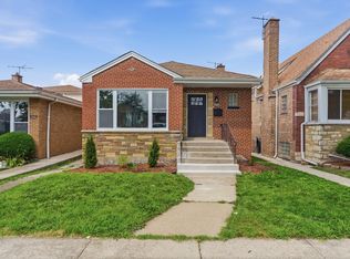 8820 S Ridgeland Ave, Chicago, IL 60617