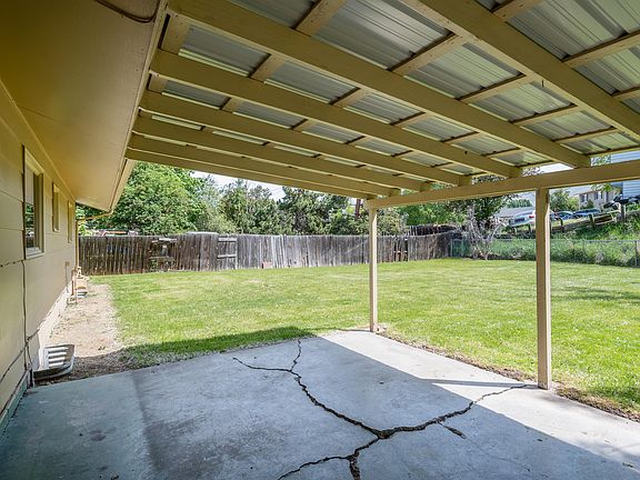 4th image of 115 Cohosset Dr