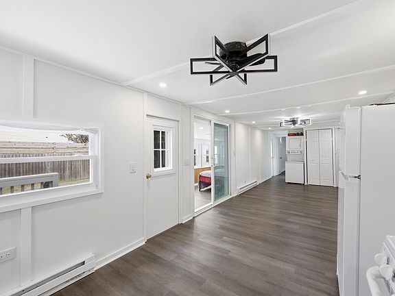 4th image of 204 Elmwood Ave