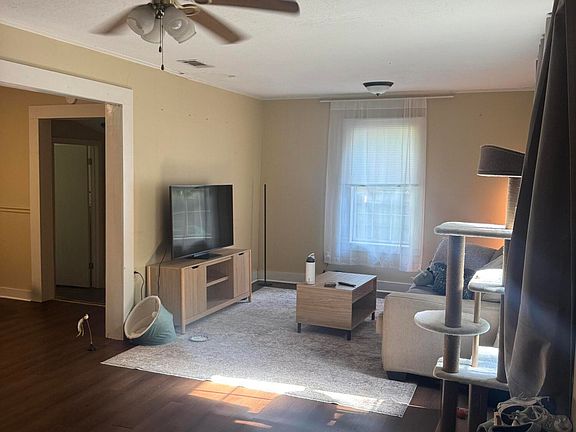 2nd image of 322 S 20th Ave