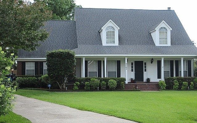 New Roof /AC, /Septic Lines.