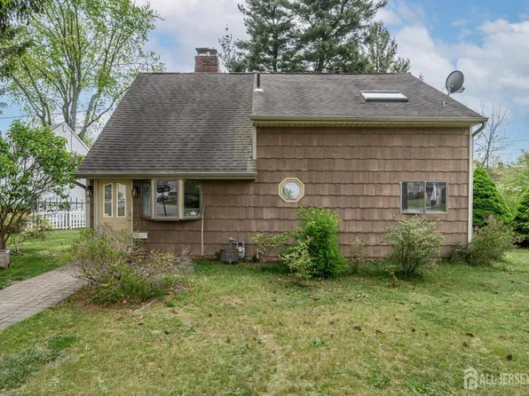 214 Colonia Blvd, Colonia, NJ 07067