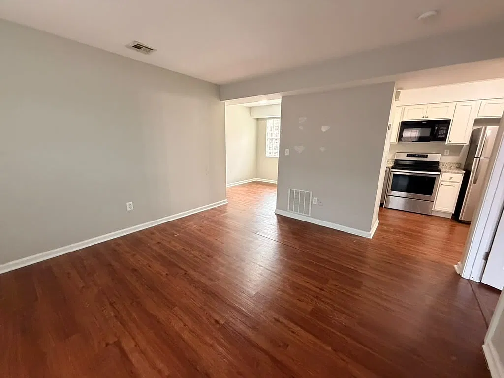 1 bed, $2,000 — Photo 2