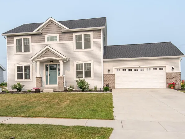 292 Autumn Crest LANE, Lake Mills, WI 53551