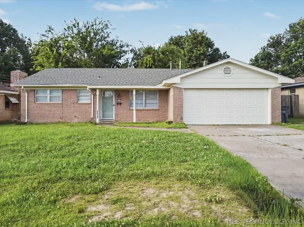 8512 E 24th Pl, Tulsa, OK 74129