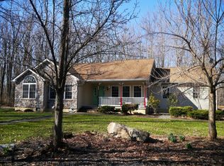 652 Million Dollar Hwy, Mount Bethel, PA 18013