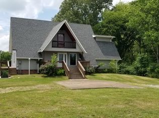 1354 Cliff White Rd, Columbia, TN 38401