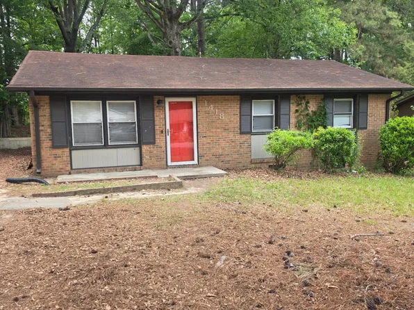 1418 Hearthside St, Durham, NC 27707