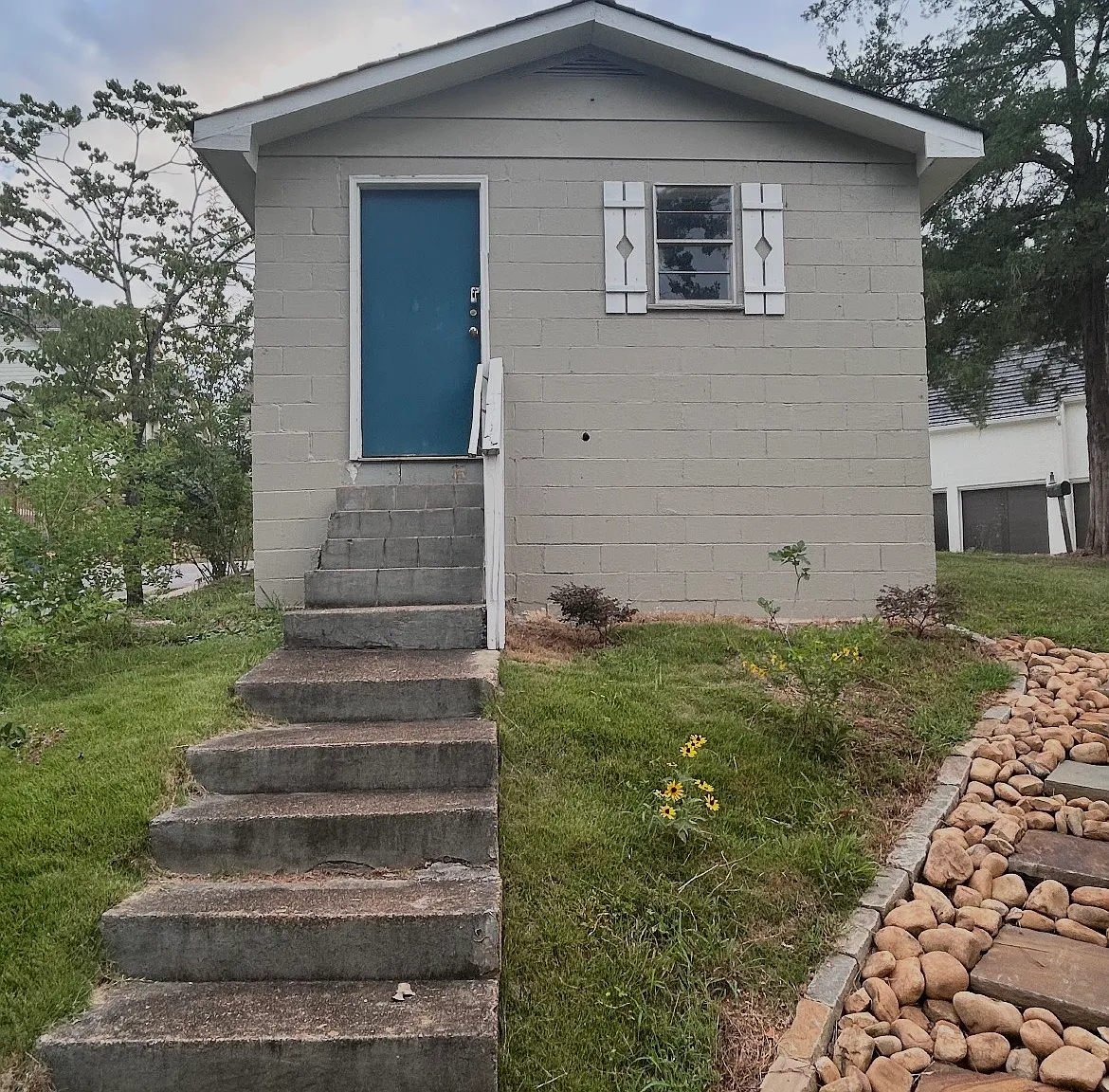 2 bed, 1100 sqft, $2,200 — Photo 4