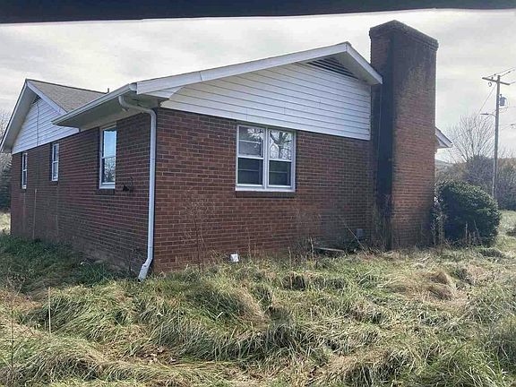 2nd image of 9885 Moore Farm Dr