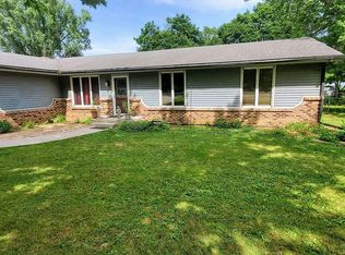 8449 N Meadowlark Ln, Stillman Valley, IL 61084