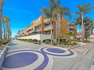 600 E Oceanfront APT 2B, Newport Beach, CA 92661