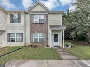 6888 Mountain Cir, Riverdale, GA 30274