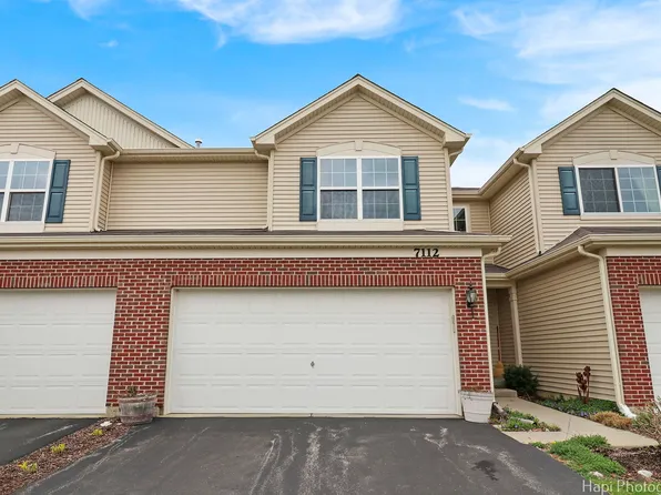7112 Country Club Hills Dr, Spring Grove, IL 60020