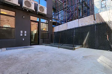 Rented by Tapiro Realty