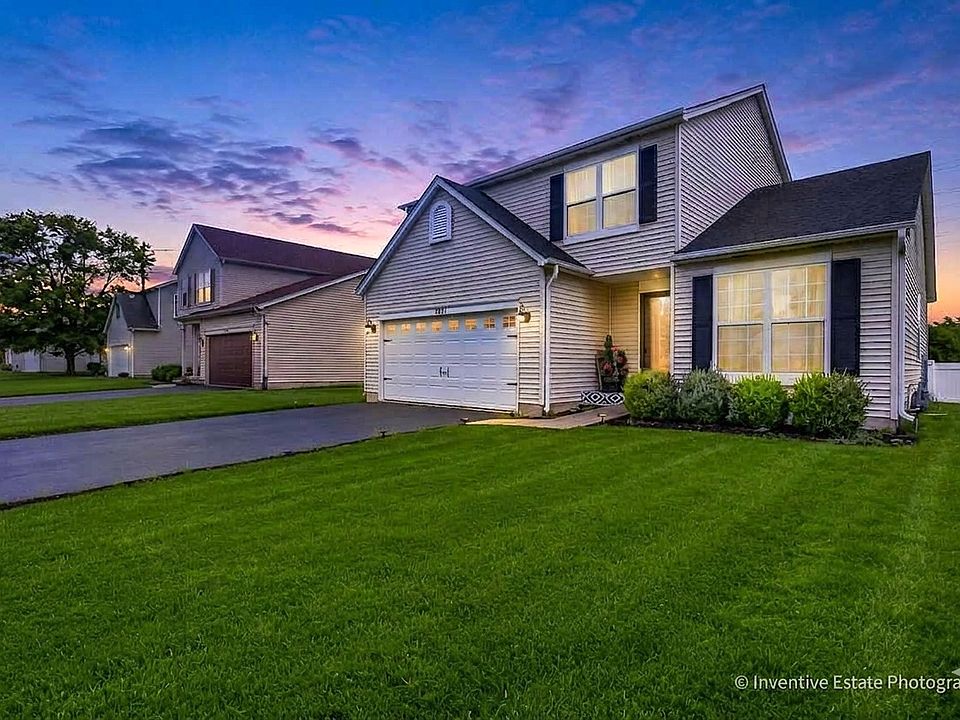 1st image of 2031 Ridgemoor Dr