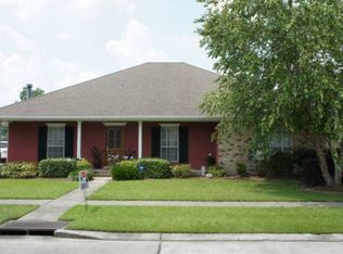 314 Hawthorne Dr, Houma, LA 70360