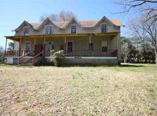 220 Calvert St, Clifton, SC 29324