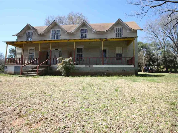 220 Calvert St, Clifton, SC 29324