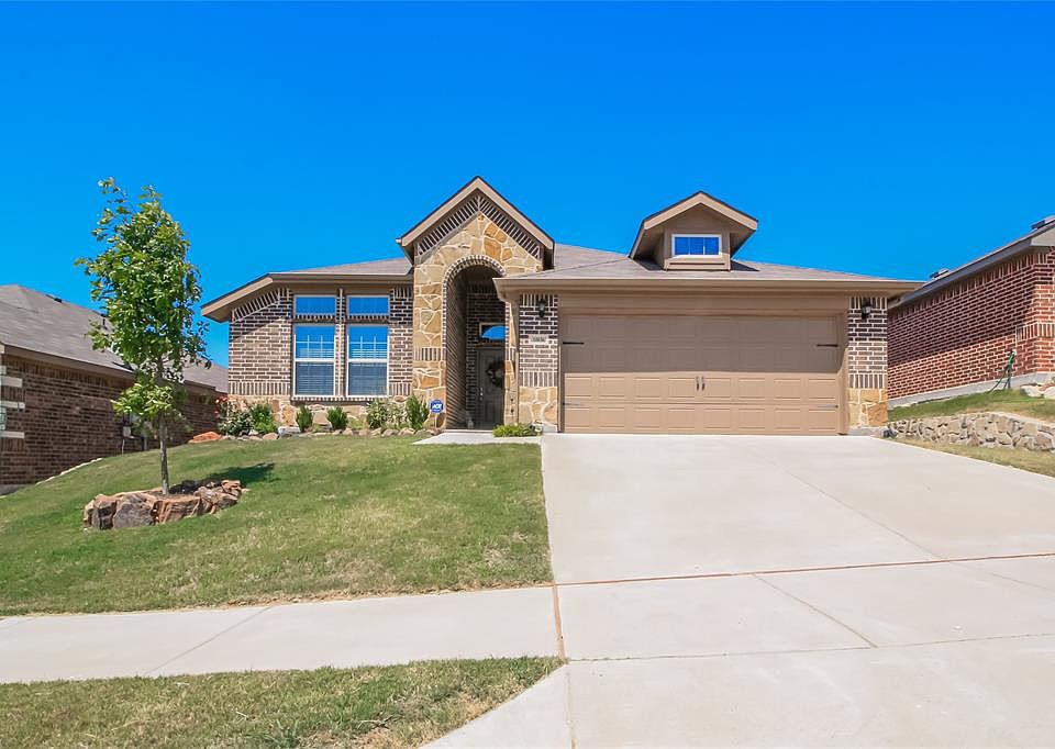 1st image of 10836 Live Oak Creek Dr