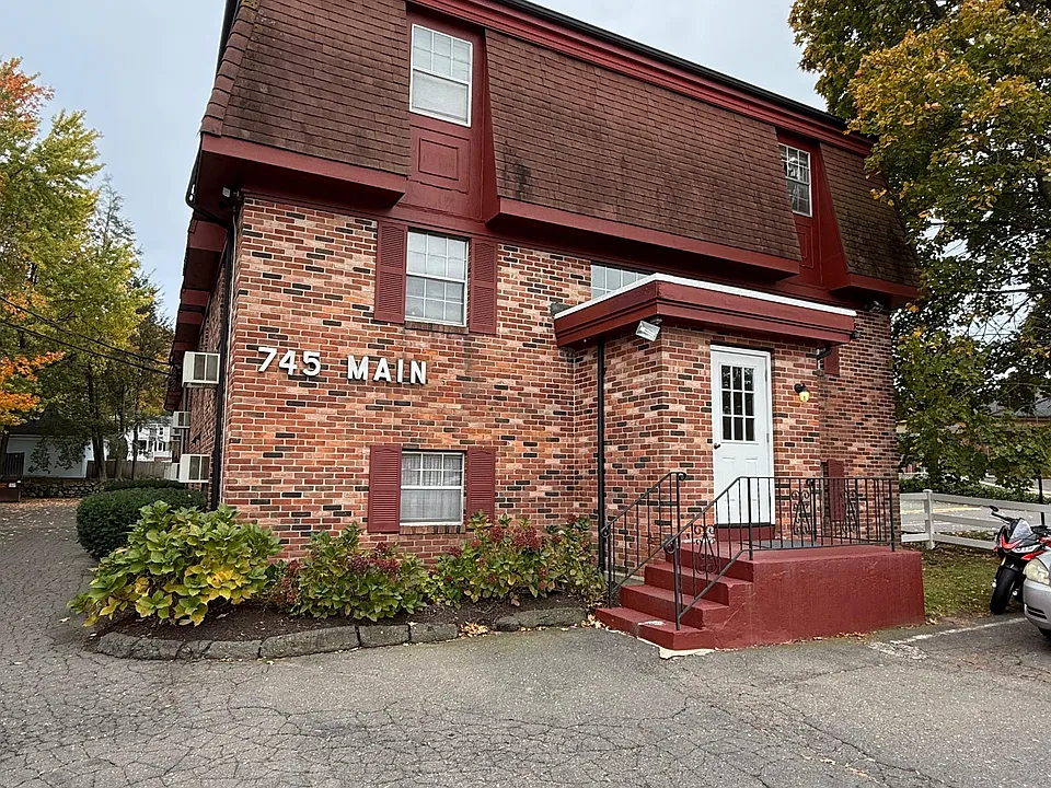 745 Main St