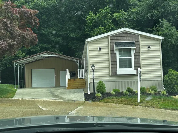 2212 Kingsbury Dr #63, Canton, OH 44706