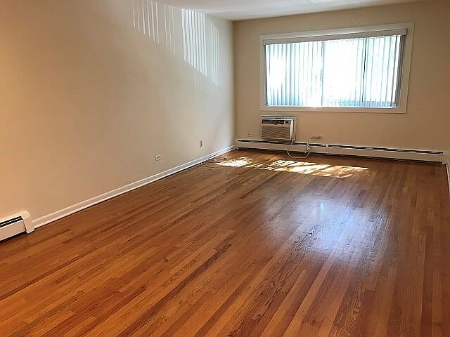 1st image of 6120 N Talman Ave APT 2E