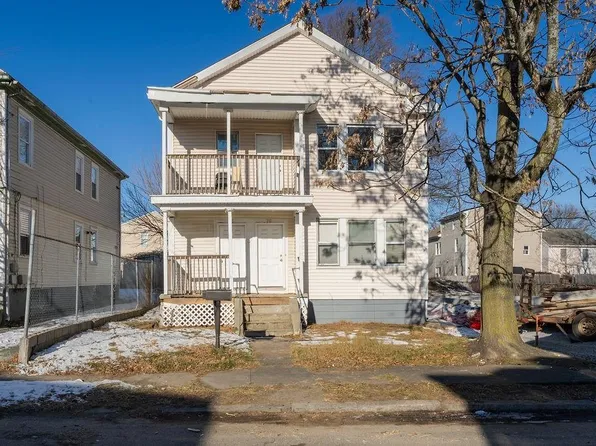 28 Pumgansett St, Providence, RI 02908