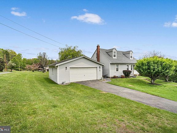 3rd image of 88 Haven Fair Lawn Dr