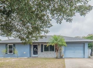 36231 Stratford Ct, Grand Island, FL 32735