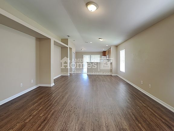 2nd image of 11513 Hammocks Glade Dr