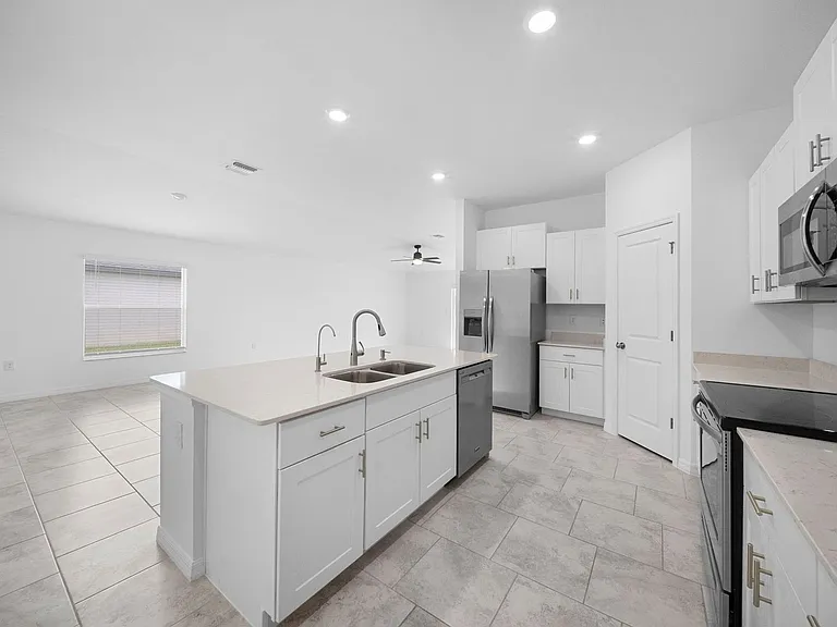 4216 Villa Rapallo Way — Photo 11