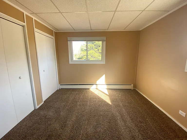 605 N Clark St — Photo 14