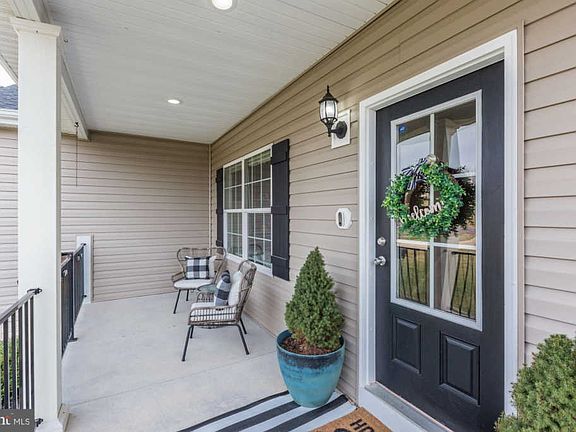 4th image of 7031 Sycamore Springs Dr