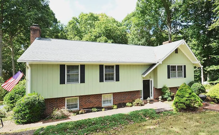 161 Juniper Dr photo 1
