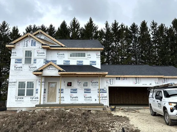 549 Hawks Ridge ROAD, Grafton, WI 53024