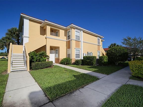 3rd image of 1120 Villagio Cir Unit 105