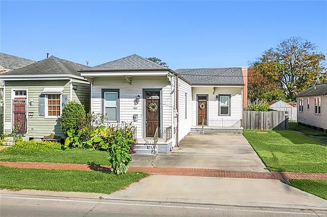 1st image of 5823 Tchoupitoulas St