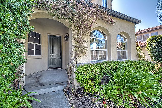 1st image of 571 Los Altos Dr