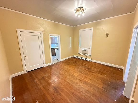2nd image of 115 N Naches Ave APT 106